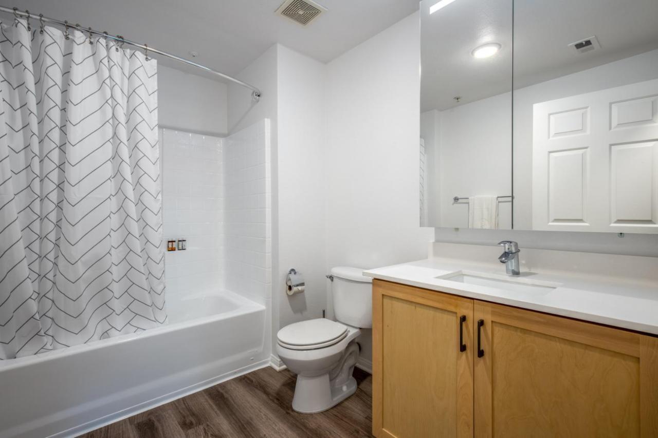 Hollywood 2br W Gym Pool Spa Nr Sunset Blvd Lax-202 Apartment *