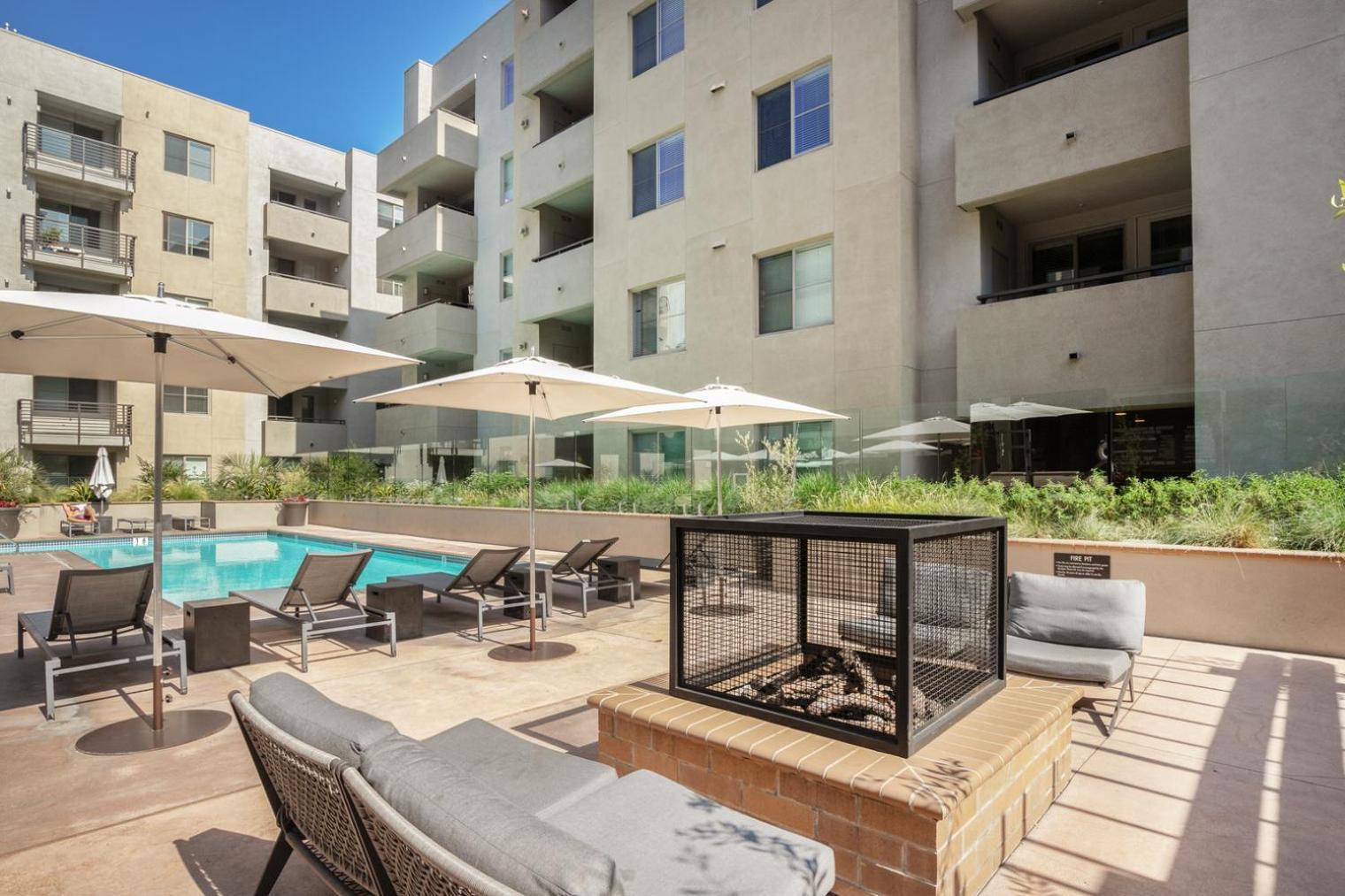 Apartment Hollywood 2br W Gym Pool Spa Nr Sunset Blvd Lax-202